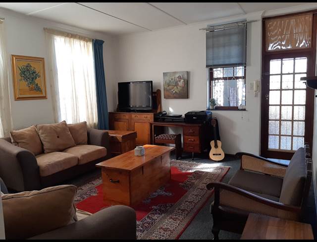 2 bed property to rent in WORCESTER CENTRAL