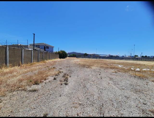 6,536M² VACANT LAND TO LET IN PAROW INDUSTRIAL