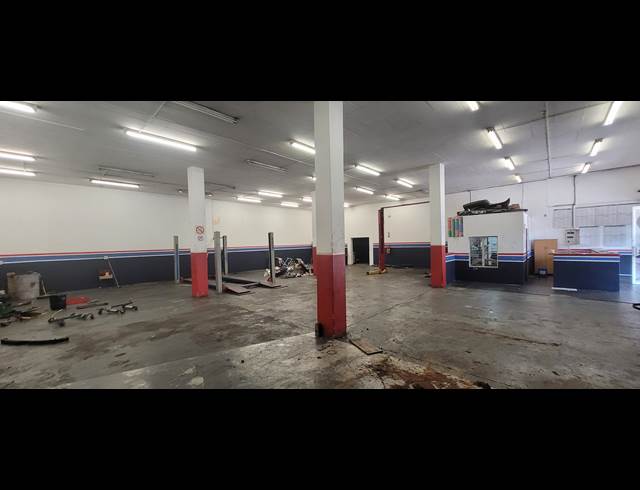 475M² WAREHOUSE TO LET IN NELSPRUIT CENTRAL