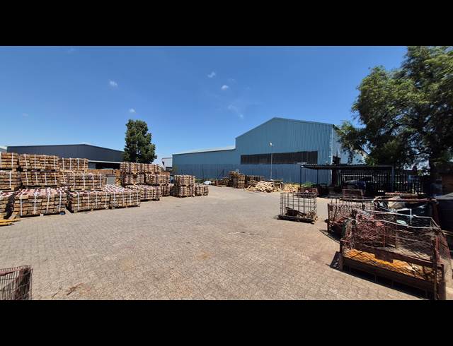 250M² INDUSTRIAL YARD TO LET IN APEX