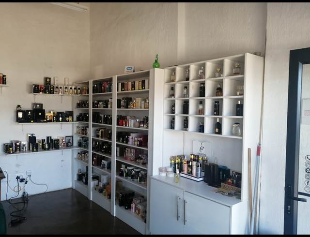 15M² BUSINESS CENTRE TO LET IN PRESIDENT PARK