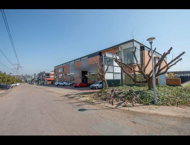 652M² OFFICE TO LET IN KRAMERVILLE