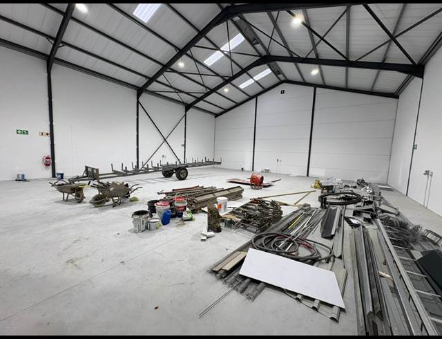 434M² WAREHOUSE TO LET IN FIRGROVE