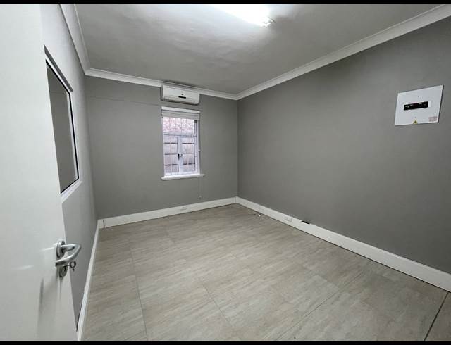73M² OFFICE TO LET IN GARDENS