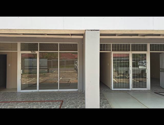 28M² RETAIL TO LET IN GREENHILLS