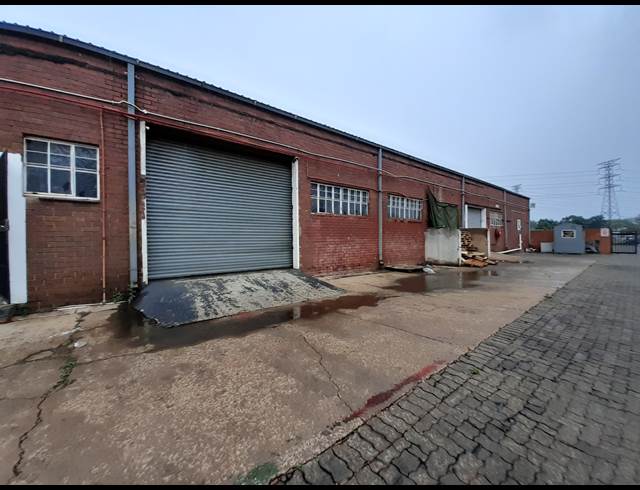 215M² WORKSHOP TO LET IN ROSSLYN