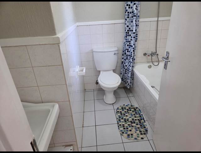 1 BEDROOM APARTMENT TO LET IN BRYANSTON
