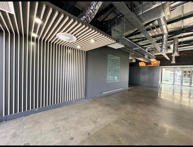 276M² OFFICE TO LET IN FOURWAYS