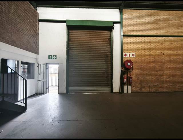 183M² WAREHOUSE TO LET IN ROBERTVILLE