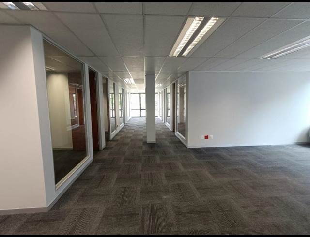 BUSINESS PROPERTY TO RENT IN WELTEVREDEN PARK