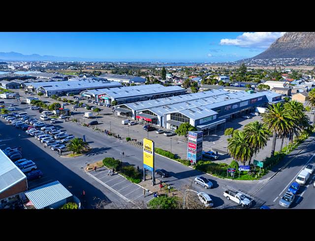 349M² RETAIL TO LET IN RETREAT