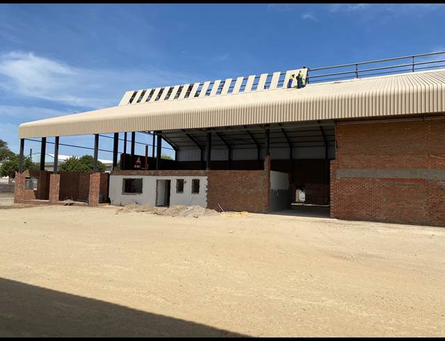 1,113M² WAREHOUSE RENTED IN EPPING INDUSTRIAL