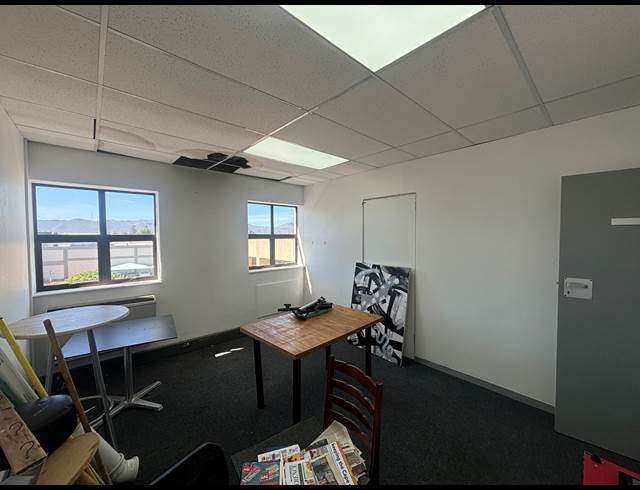 21M² OFFICE TO LET IN AUDAS ESTATE