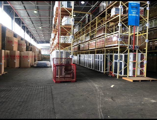 5,797M² WAREHOUSE RENTED IN EPPING INDUSTRIAL