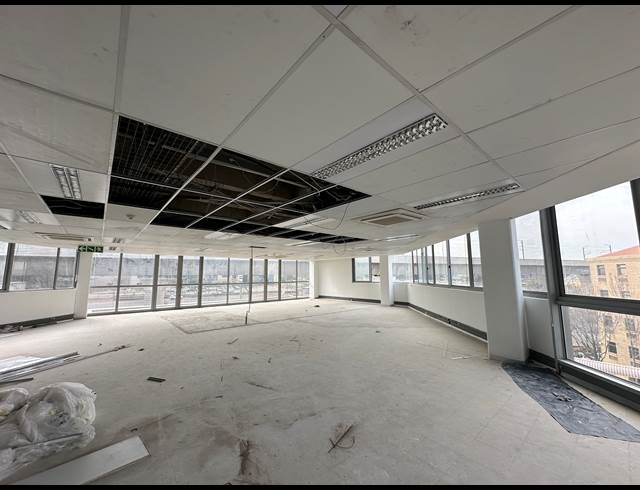 318.70M² OFFICE TO LET IN CENTURION CENTRAL