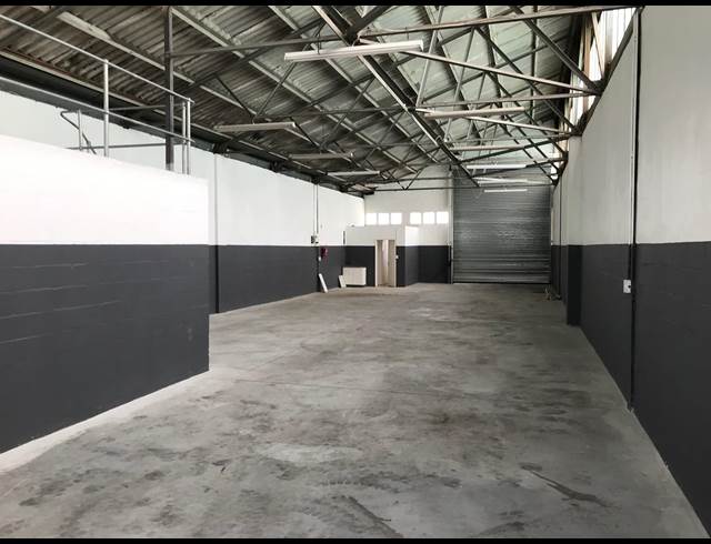 200M² WAREHOUSE TO LET IN EPPING INDUSTRIAL