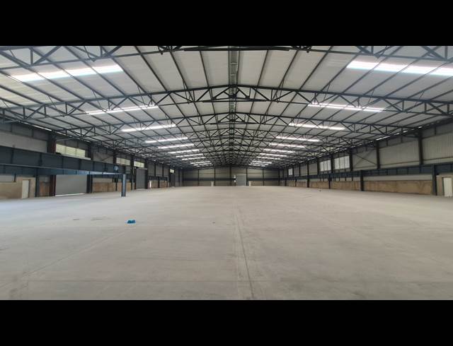 7,000M² WAREHOUSE TO LET IN ANDERBOLT