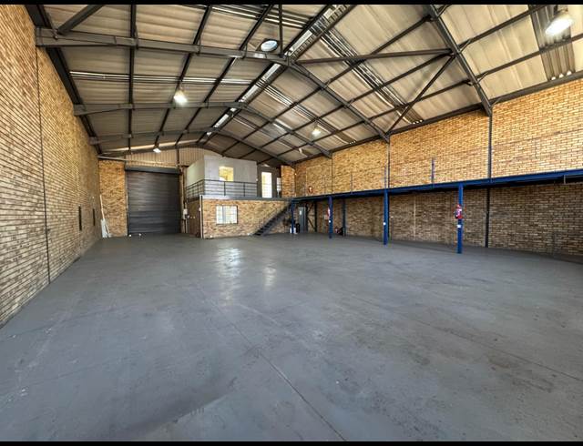 385M² WAREHOUSE TO LET IN PRINCESS AH