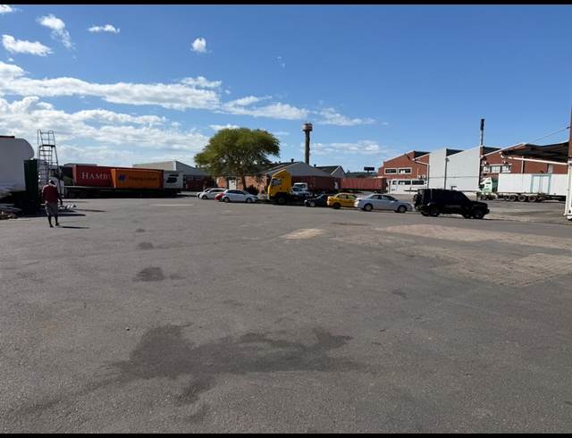 3,470M² WAREHOUSE TO LET IN MOBENI