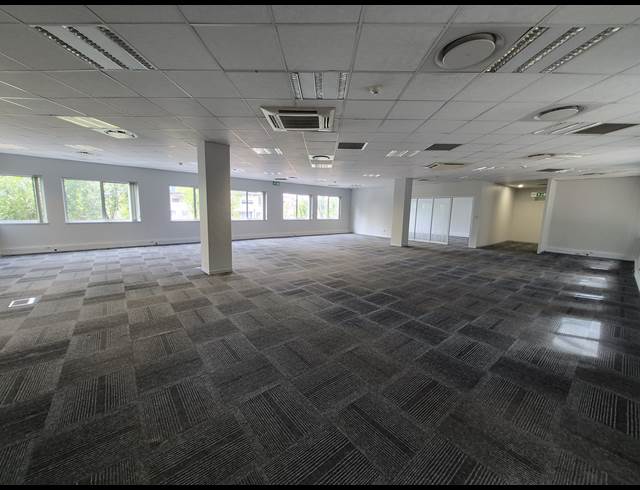 295M² OFFICE TO LET IN SANDTON CENTRAL