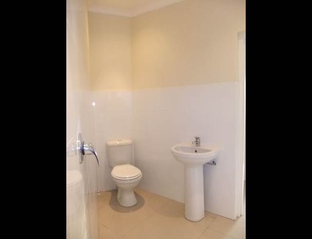 2 bed property to rent in OBSERVATORY