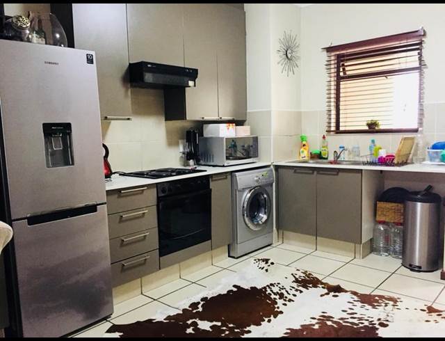 2 BEDROOM PROPERTY TO RENT IN FOURWAYS