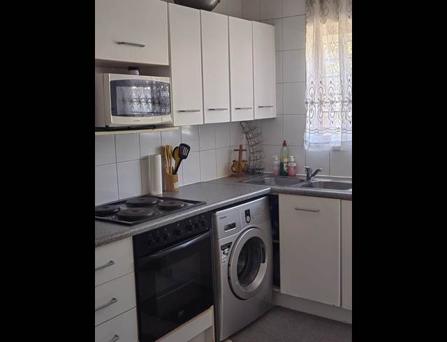 2 BEDROOM PROPERTY TO RENT IN SUNNINGHILL