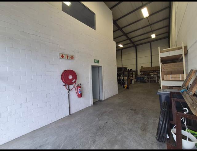 234M² WAREHOUSE TO LET IN BRACKENFELL INDUSTRIAL