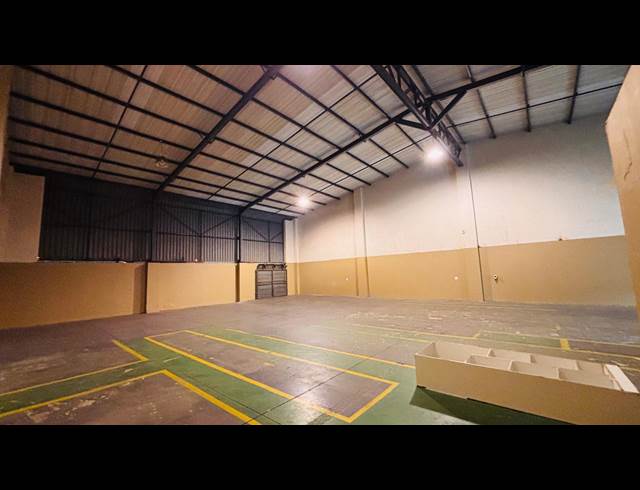 451M² WAREHOUSE TO LET IN STORMILL