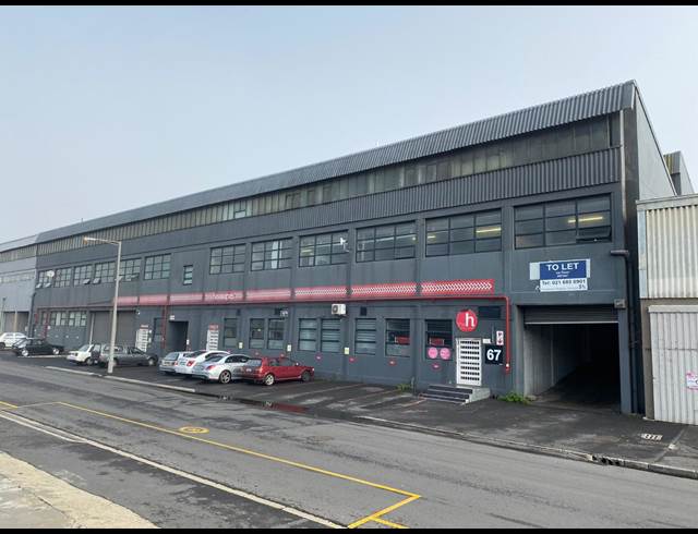 2,973M² WAREHOUSE TO LET IN PAARDEN EILAND