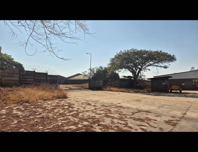 3,204M² WAREHOUSE TO LET IN VINTONIA