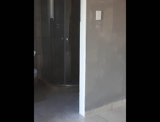 1 bed property to rent in DEVLAND
