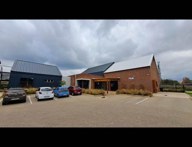 12M² OFFICE TO LET IN WILLOW PARK MANOR