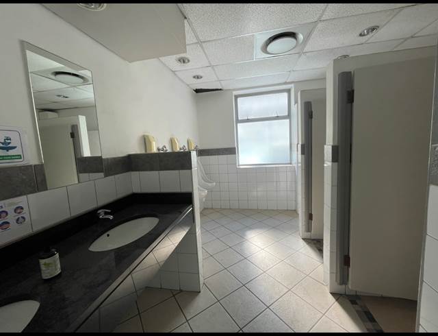 2,402M² BUILDING TO LET IN CAPE TOWN CITY CENTRE