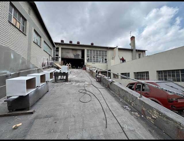 6,600M² WAREHOUSE TO LET IN INDUSTRIA WEST