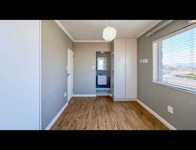 2 BEDROOM APARTMENT TO LET IN BLOUBERGRANT