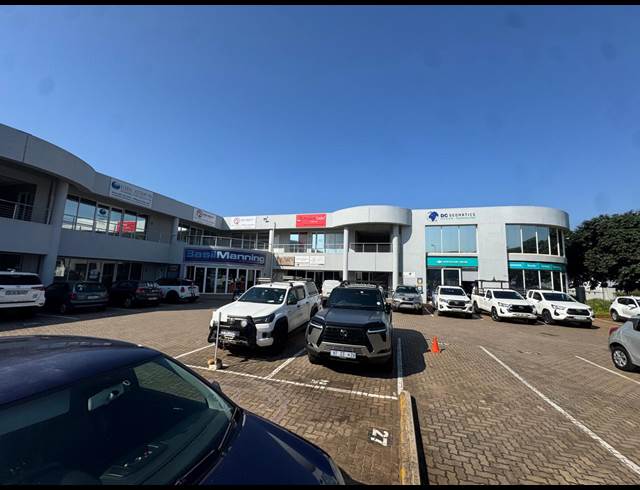 114M² BUSINESS CENTRE TO LET IN BALLITO CENTRAL