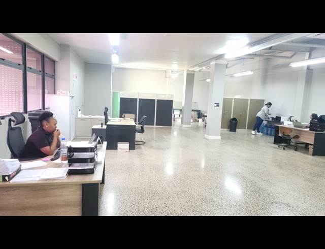 183M² OFFICE TO LET IN UMHLANGA RIDGE