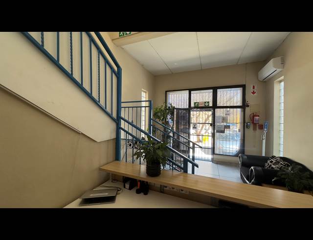 19.64M² OFFICE TO LET IN WILBART