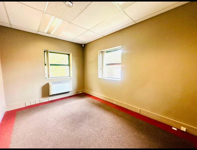 406.63M² OFFICE TO LET IN WOODMEAD