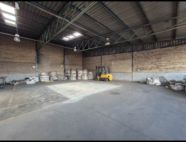 440M² FACTORY TO LET IN WADEVILLE