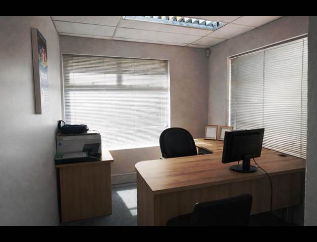 INDUSTRIAL PROPERTY TO RENT IN ROUTE 21 BUSINESS PARK
