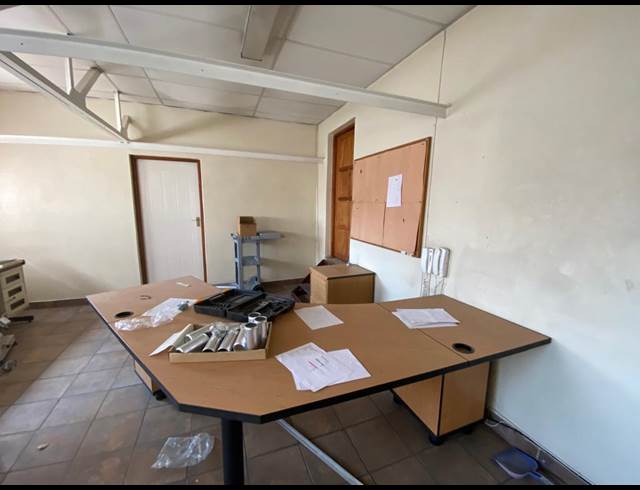 472M² WAREHOUSE TO LET IN NEWLANDS