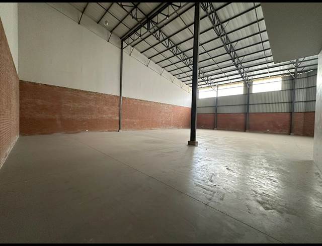 677M² WAREHOUSE TO LET IN COSMO BUSINESS PARK
