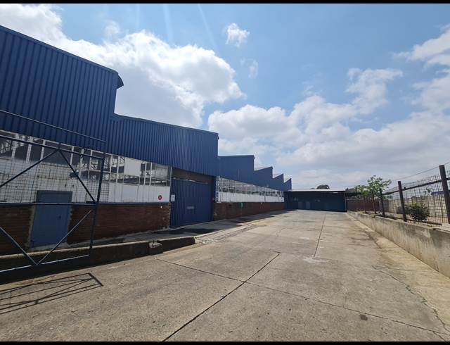 14,000M² WAREHOUSE TO LET IN ELANDSFONTEIN