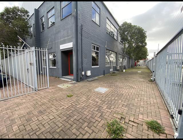 500M² WAREHOUSE TO LET IN EPPING INDUSTRIAL