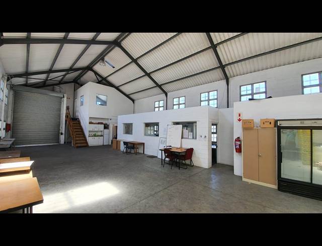 234M² BUILDING TO LET IN AIRPORT INDUSTRIA