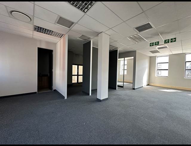 155.30M² OFFICE TO LET IN ECO PARK ESTATE