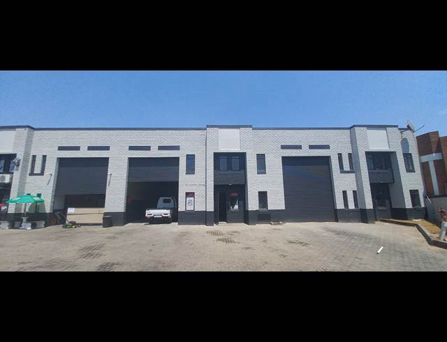 515M² MINI FACTORY TO LET IN STRIJDOMPARK