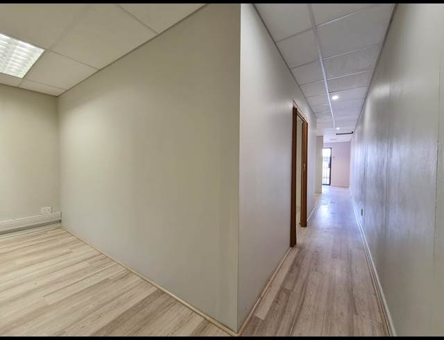 87M² OFFICE TO LET IN TYGER WATERFRONT